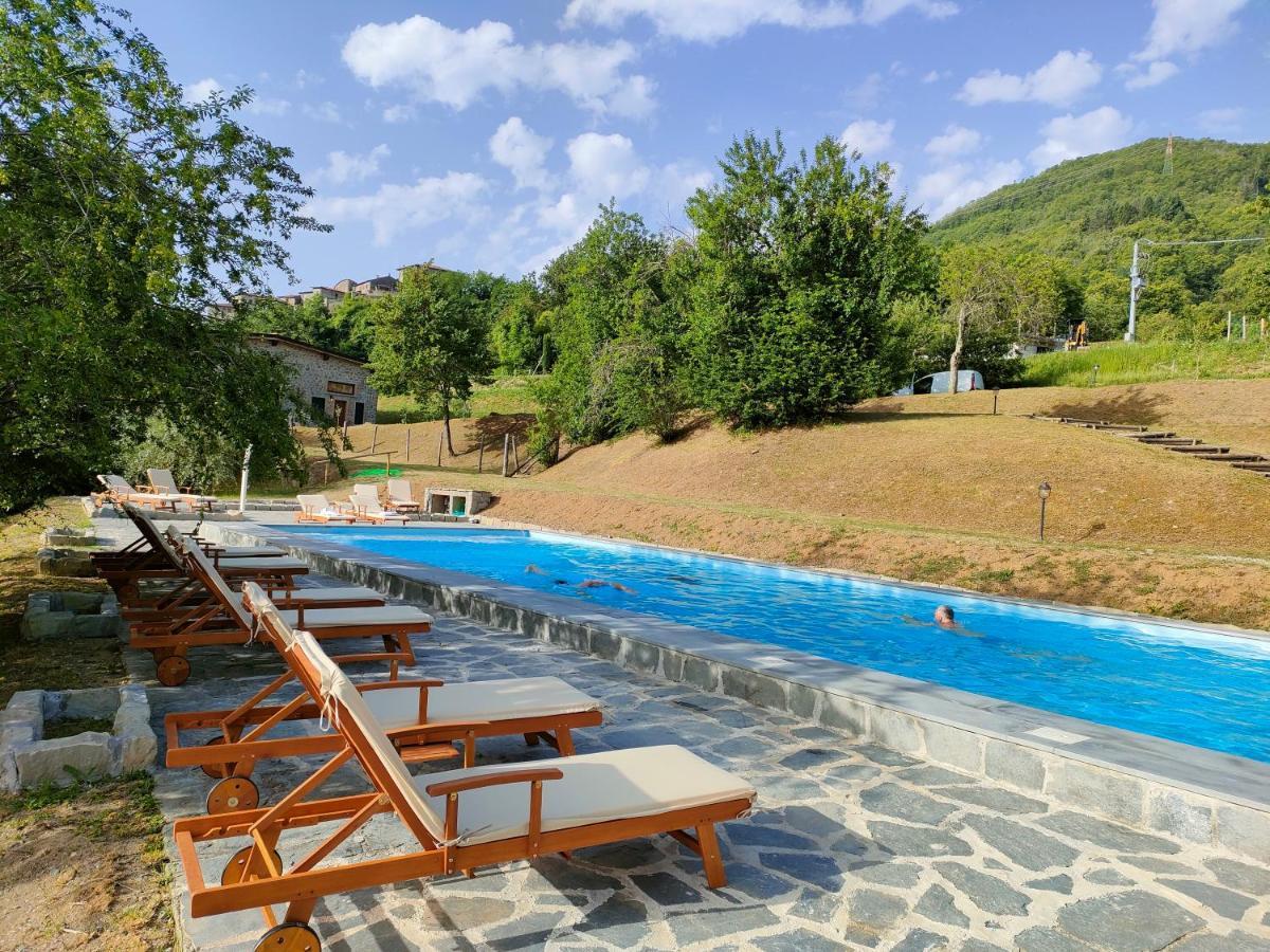 Agriturismo Borgo Biaia Camporgiano エクステリア 写真