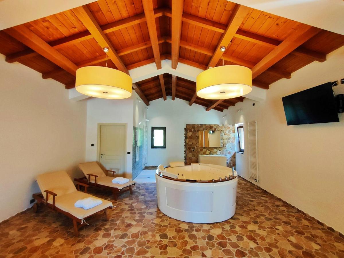 Agriturismo Borgo Biaia Camporgiano エクステリア 写真