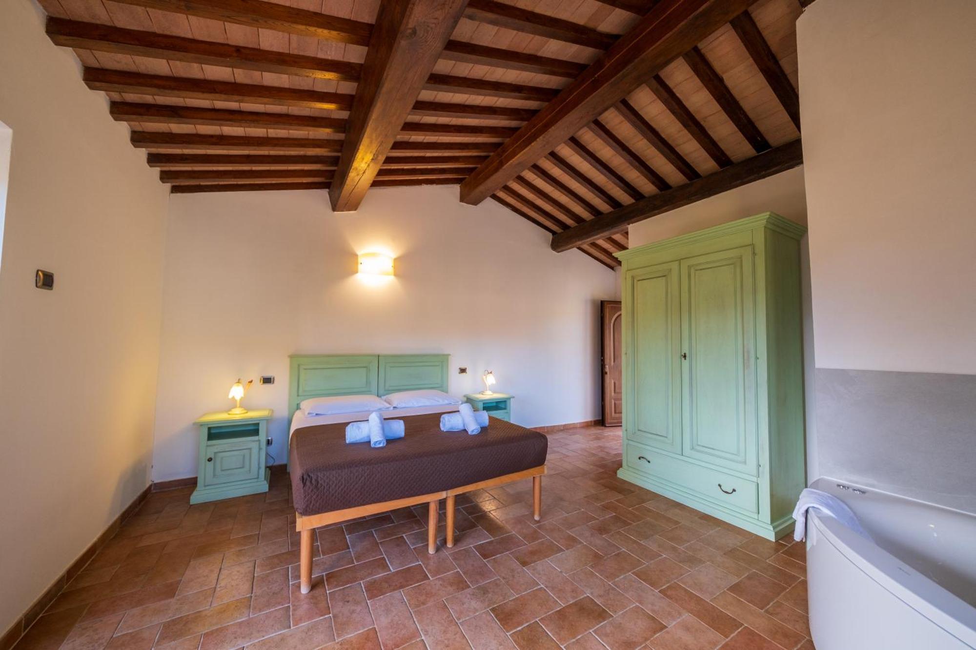 Agriturismo Borgo Biaia Camporgiano エクステリア 写真