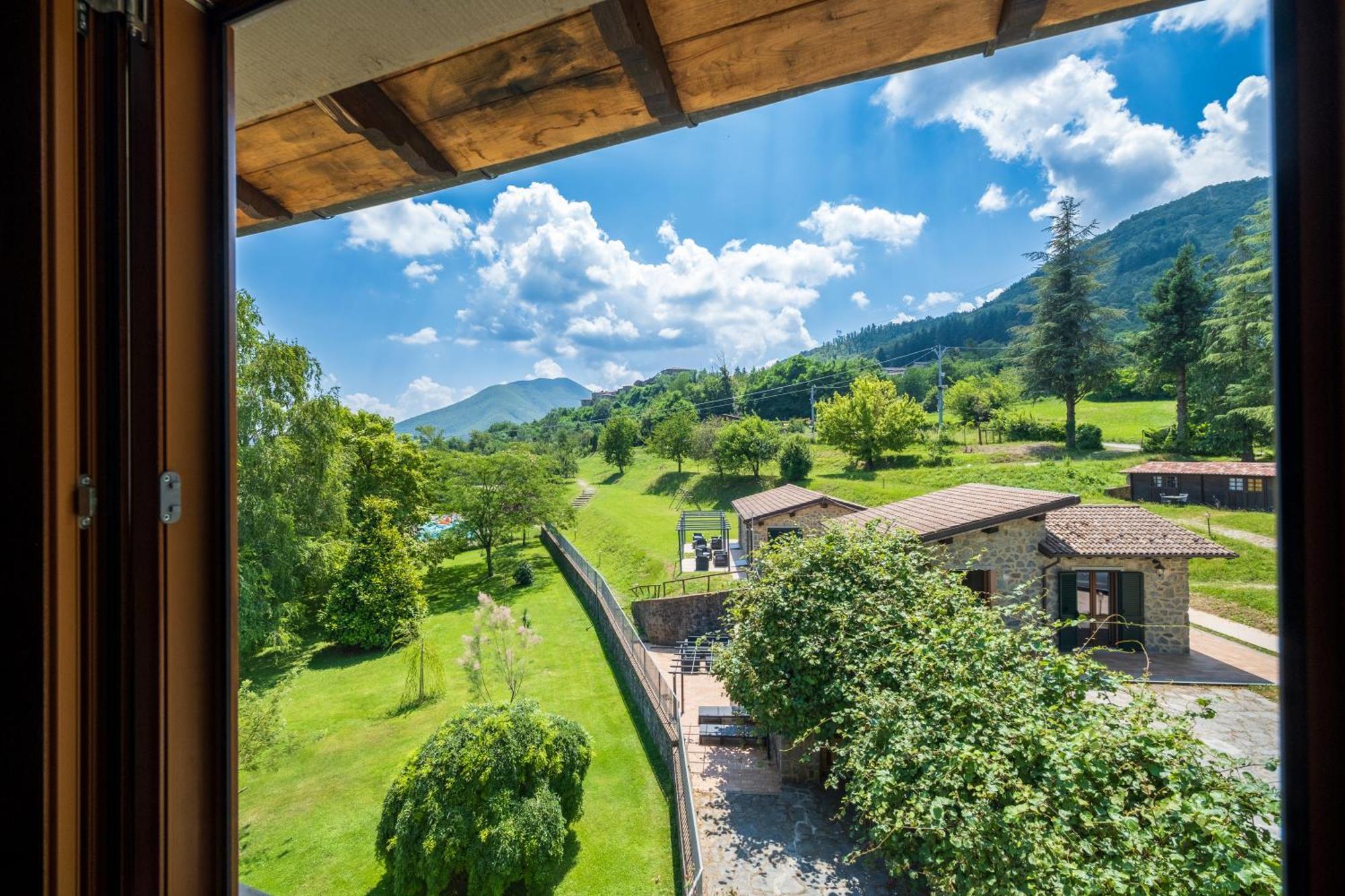 Agriturismo Borgo Biaia Camporgiano エクステリア 写真